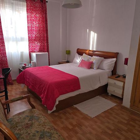 Acogedoras Habitaciones En Мадрид Екстериор снимка