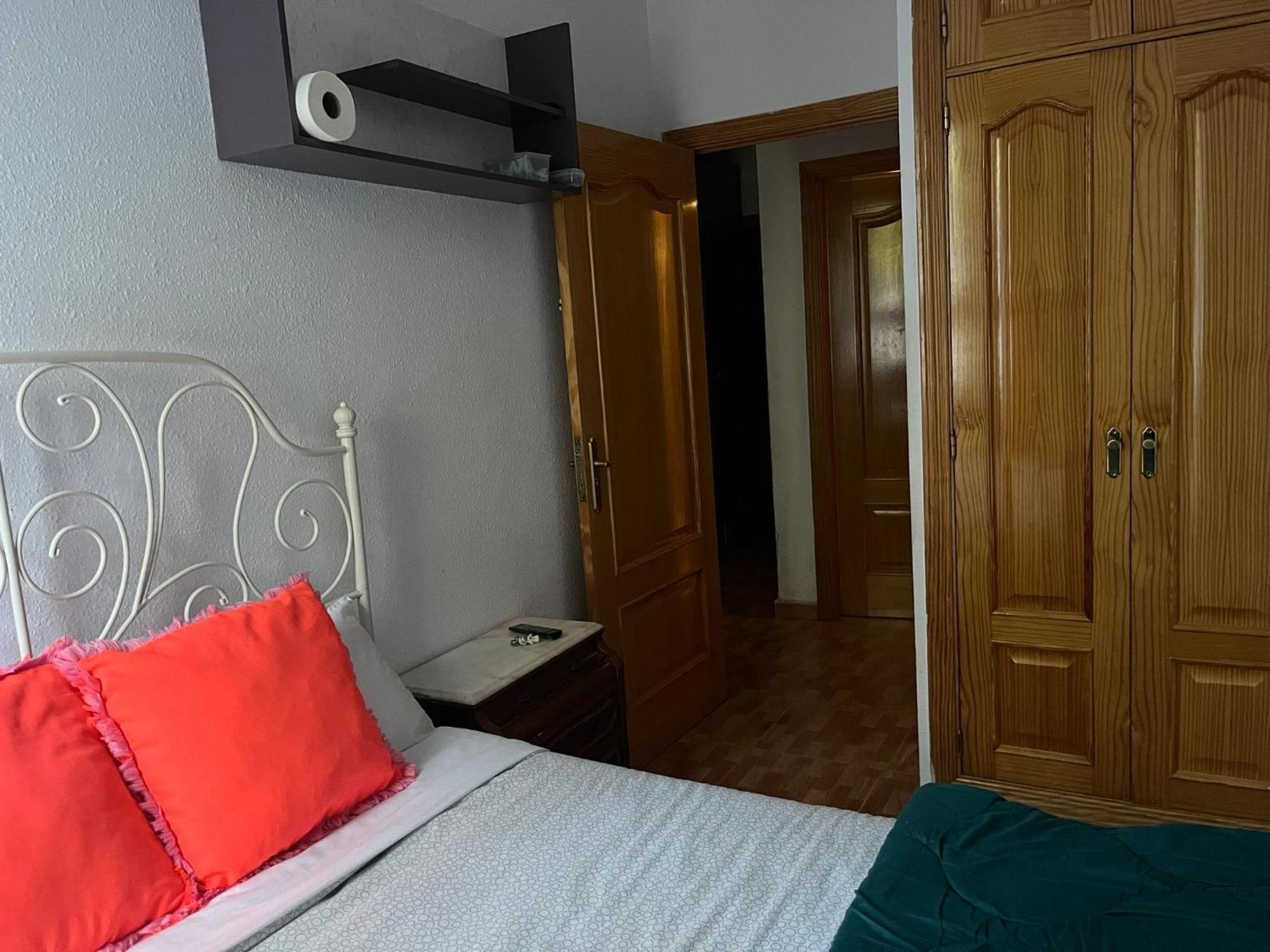 Acogedoras Habitaciones En Мадрид Екстериор снимка