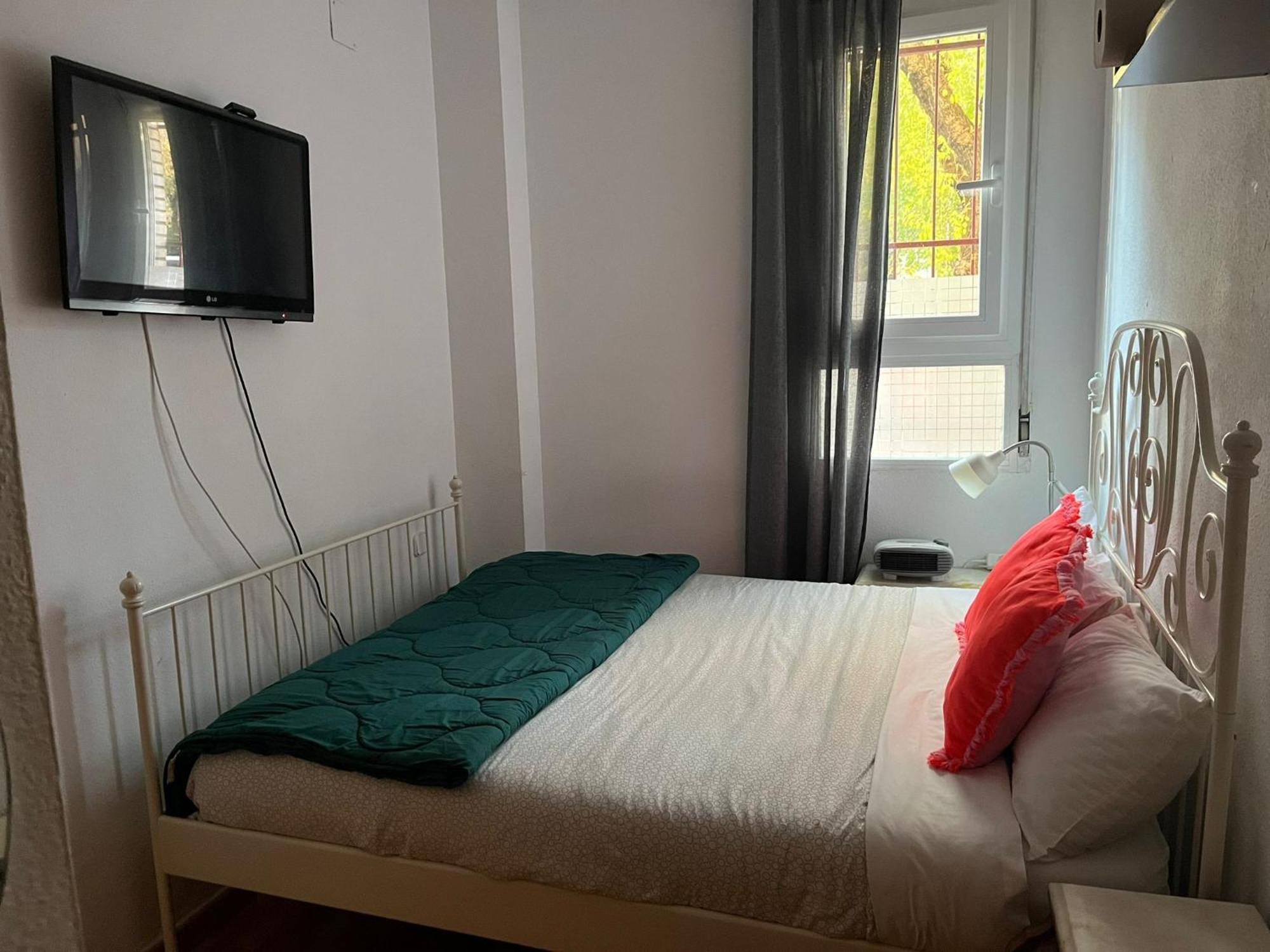 Acogedoras Habitaciones En Мадрид Екстериор снимка
